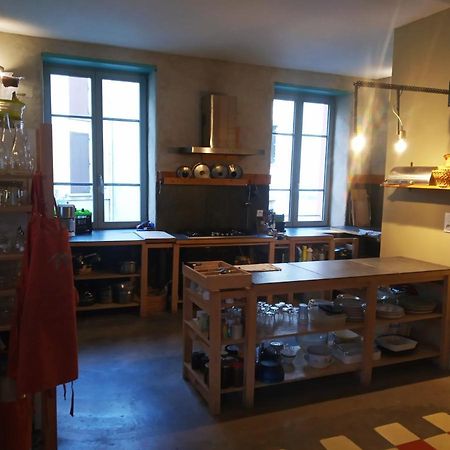 La Maison Rouge - Backpacker Hostel Сент-Етьєн Екстер'єр фото