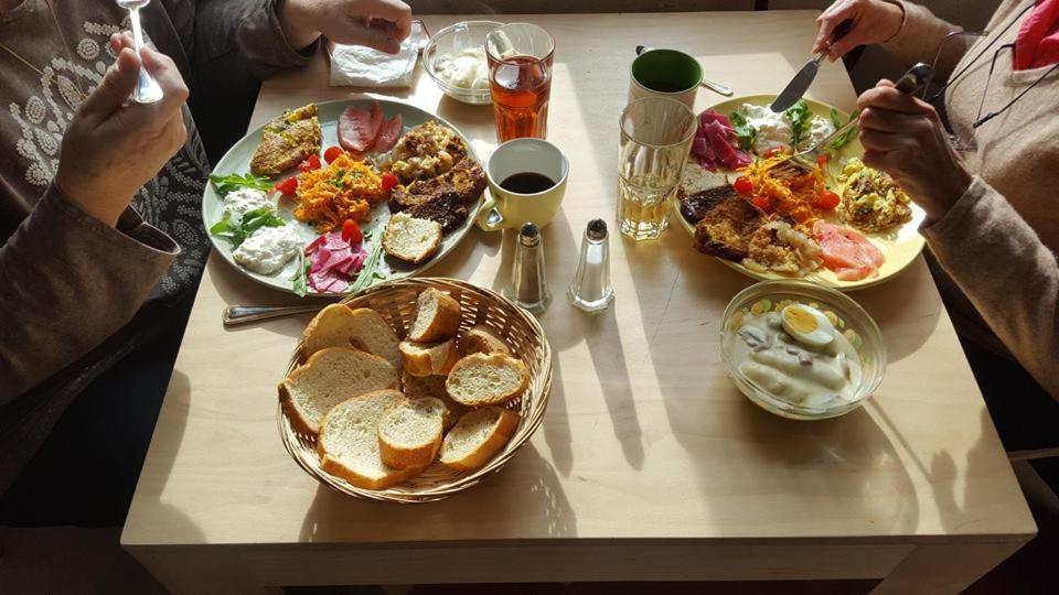 La Maison Rouge - Backpacker Hostel Сент-Етьєн Екстер'єр фото