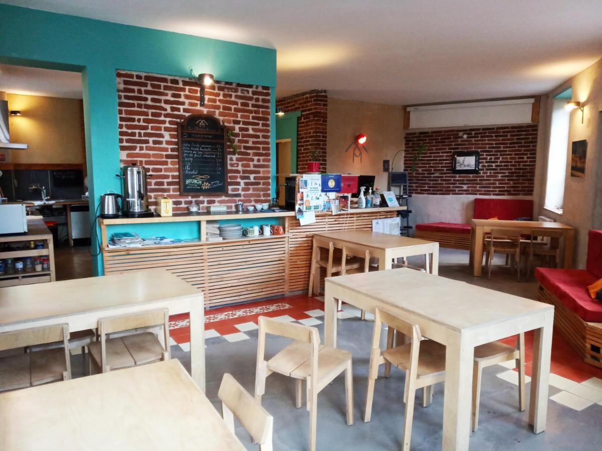La Maison Rouge - Backpacker Hostel Сент-Етьєн Екстер'єр фото