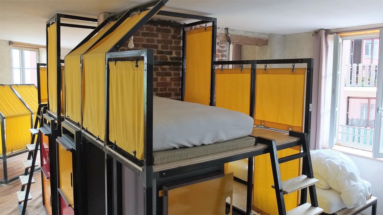 La Maison Rouge - Backpacker Hostel Сент-Етьєн Екстер'єр фото
